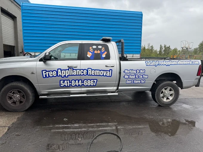 Commercial truck lettering — Springfield OR